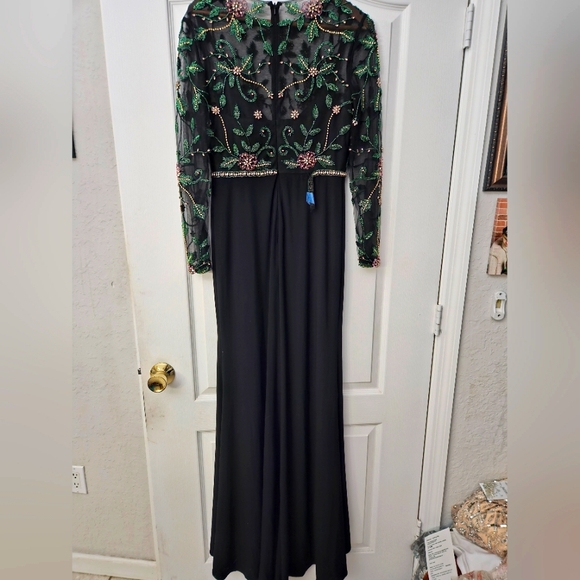 Mac Duggal 67870 Beaded Illusion High Neck Trumpet Gown SZ 6 NWOT - Picture 8 of 14